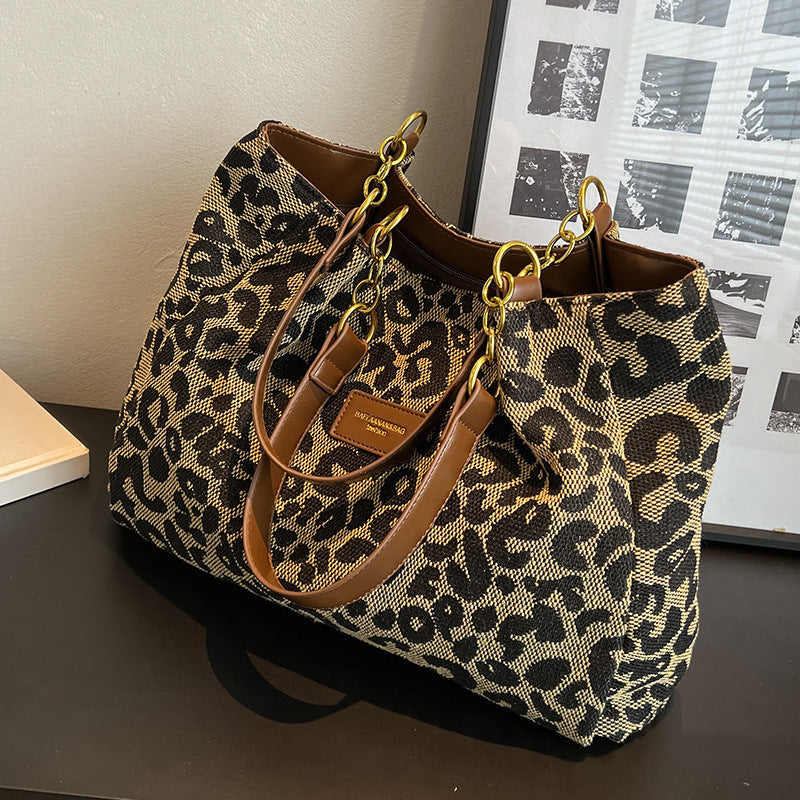 Isle | Modern Canvas Tote Bag