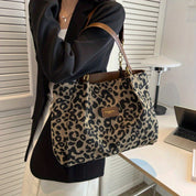 Isle | Modern Canvas Tote Bag