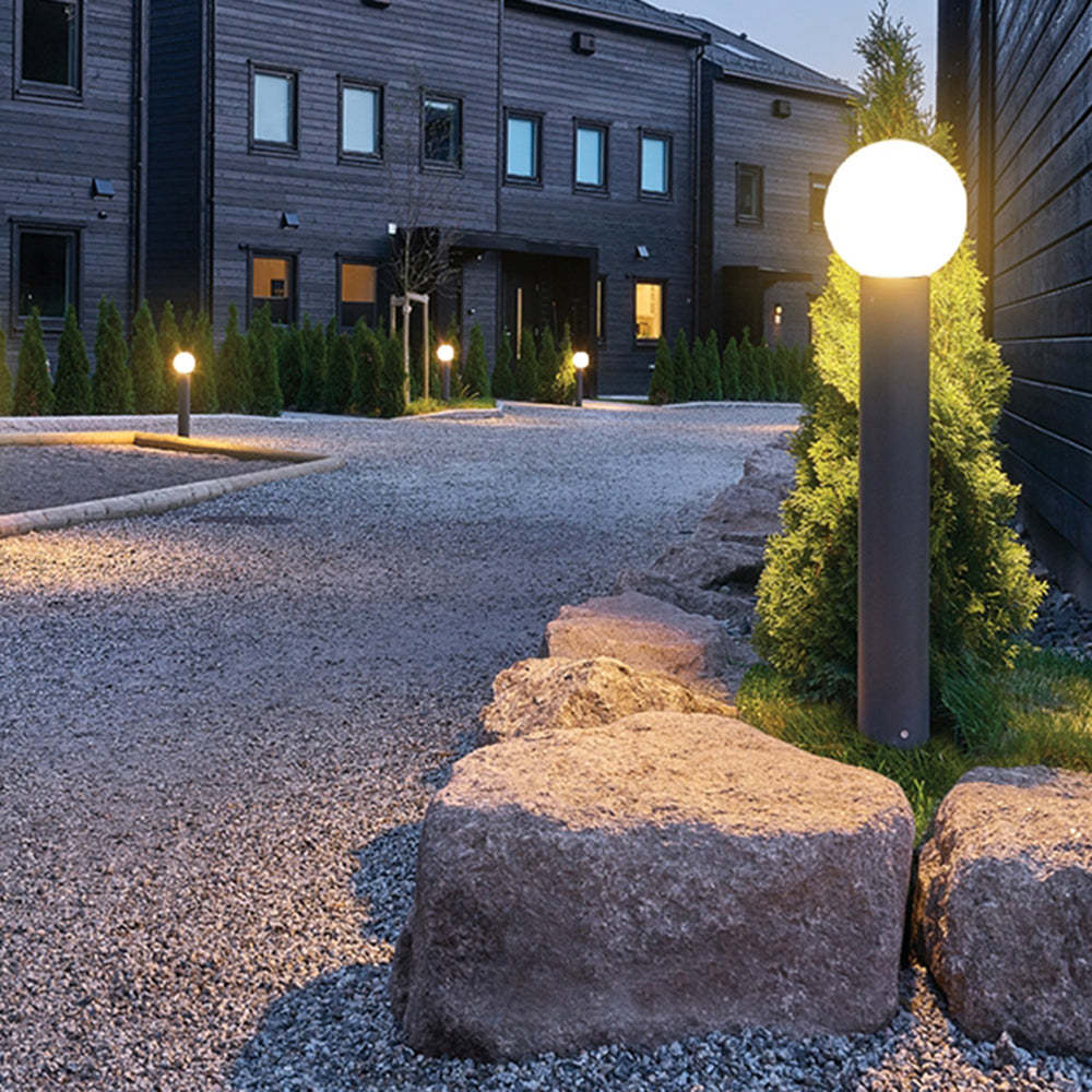 Modern LED Outdoor Garden Lamp - Durable Metal Light Fixture for Pathways-4