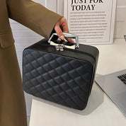 Isabella | Stylish and spacious organizer for beauty products