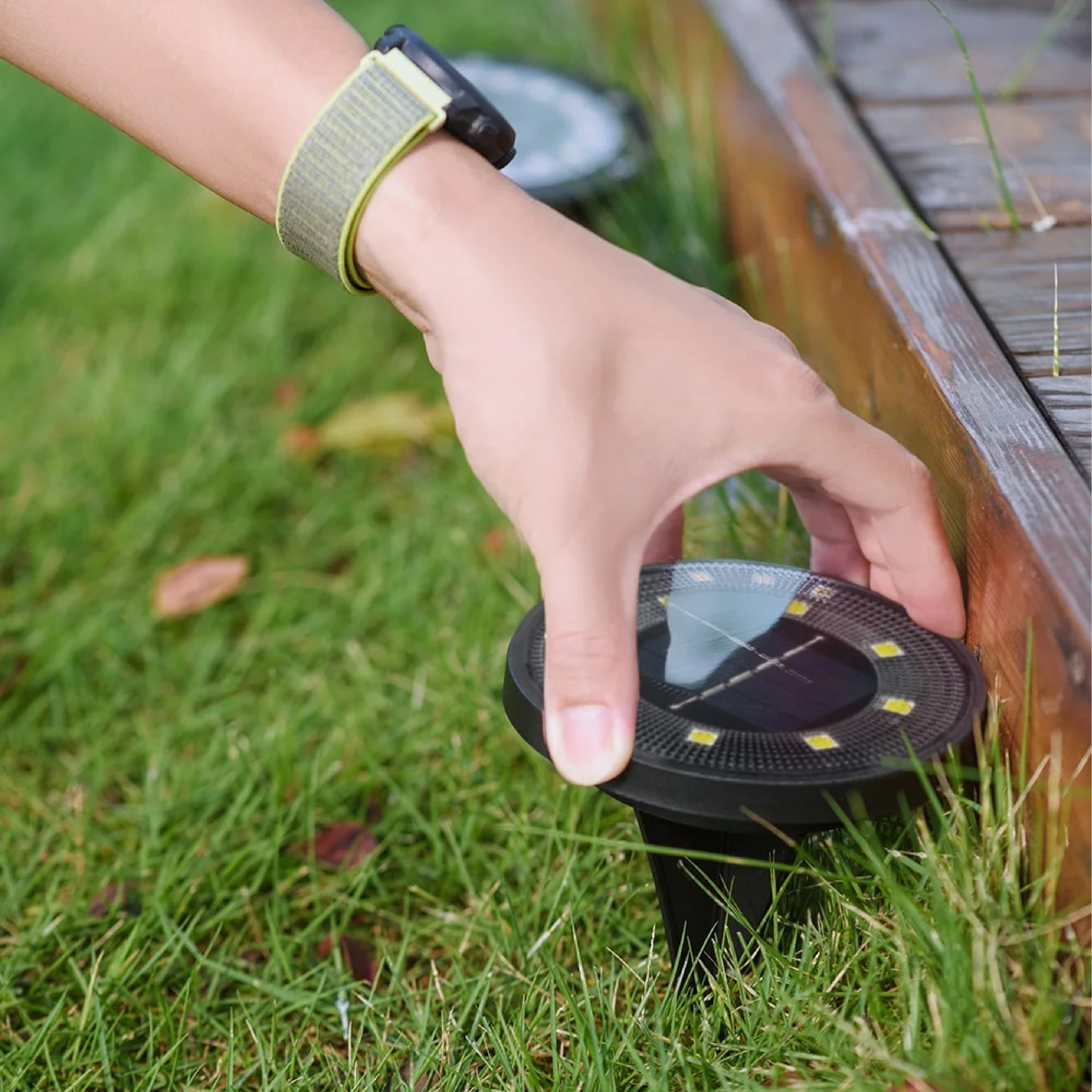 Solar Garden Lights - Waterproof Outdoor LED Lighting for Eco-Friendly Illumination-5