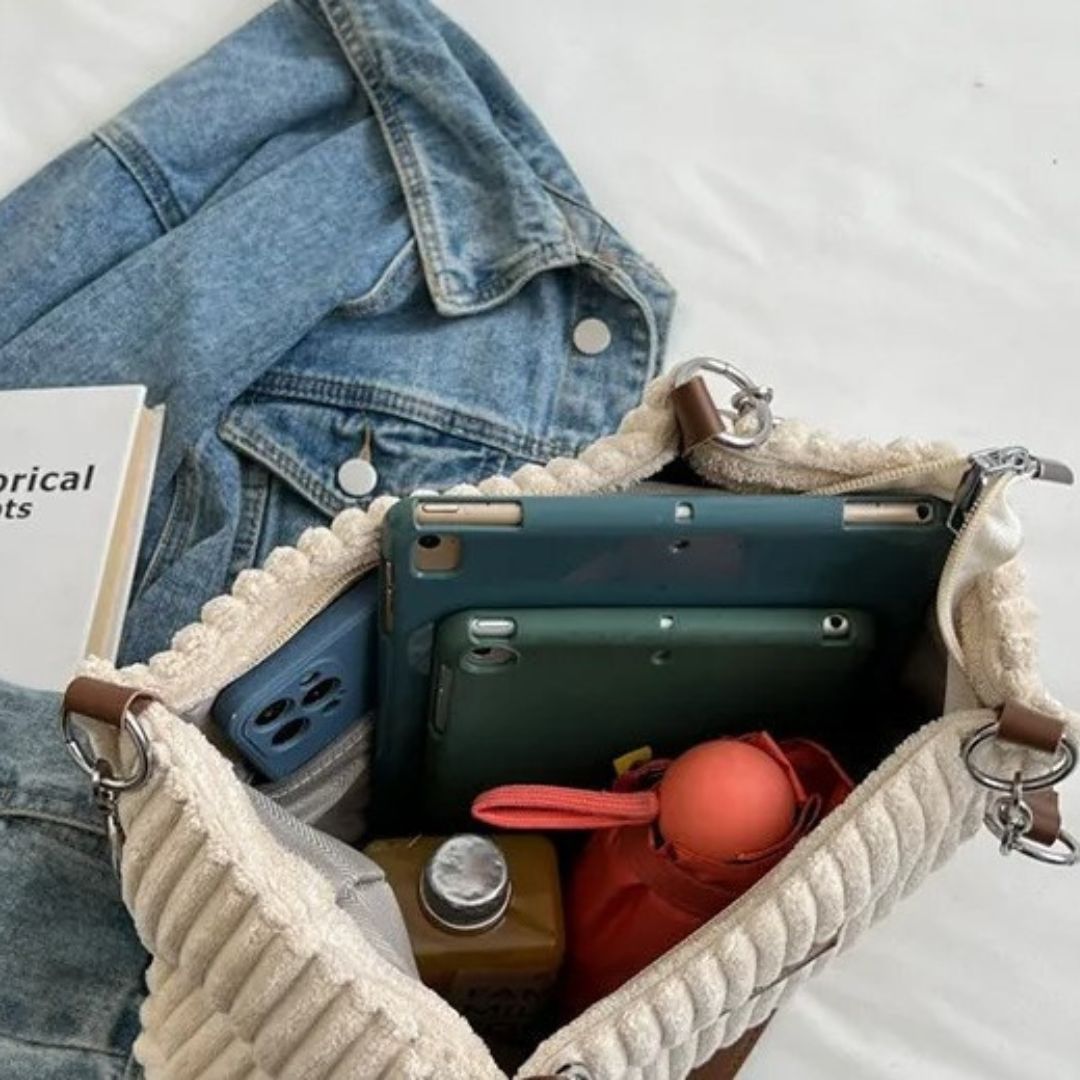 Rianna | Fashionable Functional Shoulder Bag