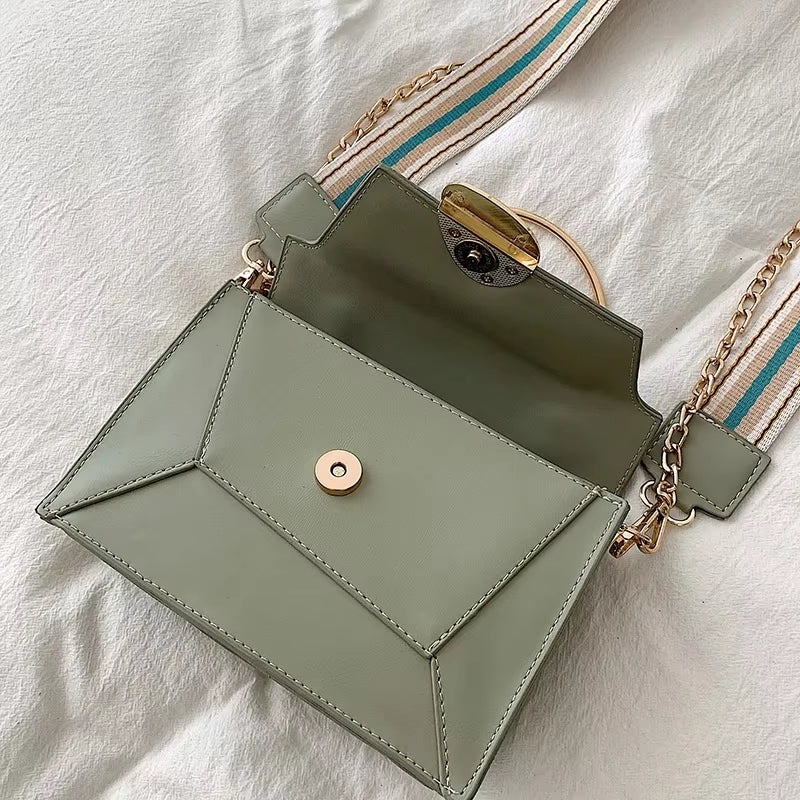 Lianne | Modern Handbag with Geometric Design and Chain Strap