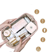 Layne | Sophisticated and spacious beauty accessories case