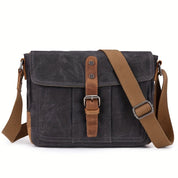 Carter | Messenger Bag with Vintage Buckle Design