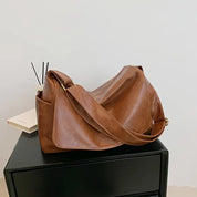 Claudia | Oversized Shoulder Bag for Everyday Carry and Style