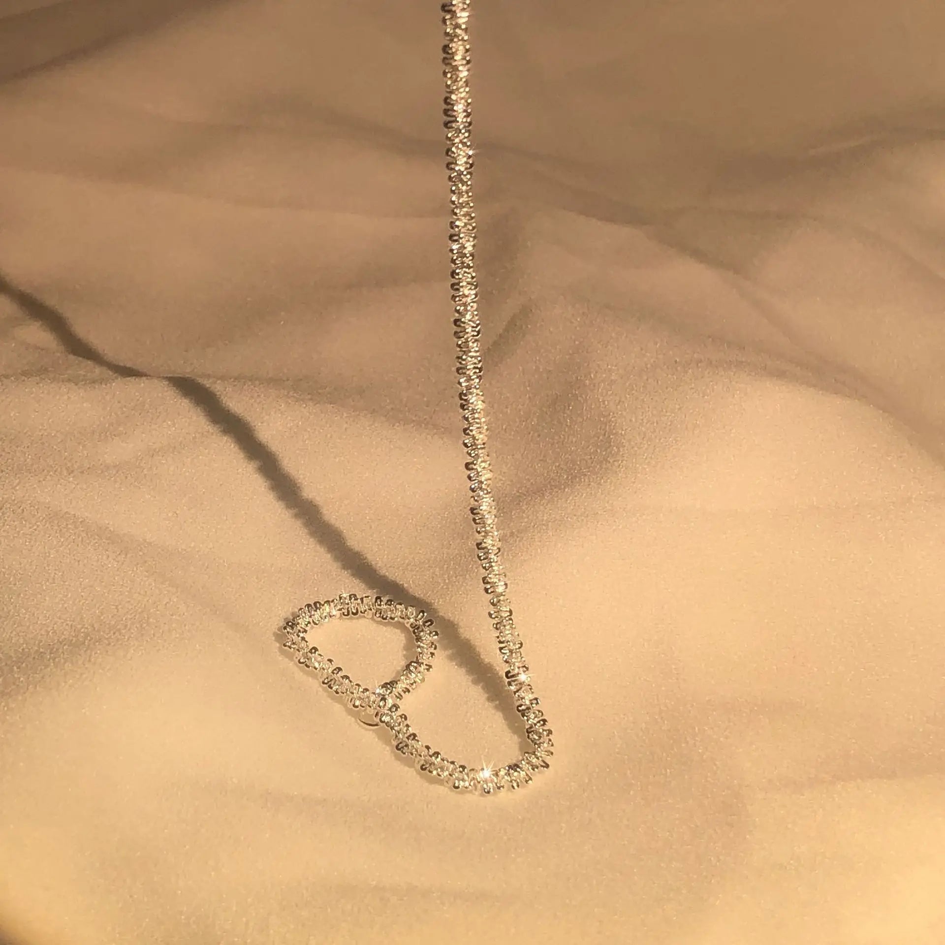 GleamGlow | Stylish Shiny Bracelet
