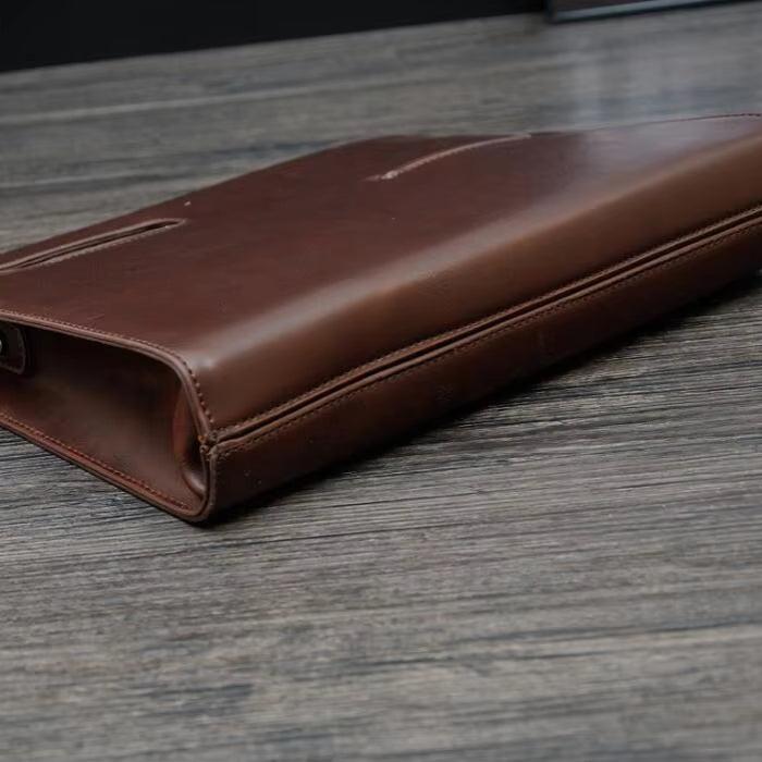 Euwan | Sleek Handheld Organizer with Unique Handle Design