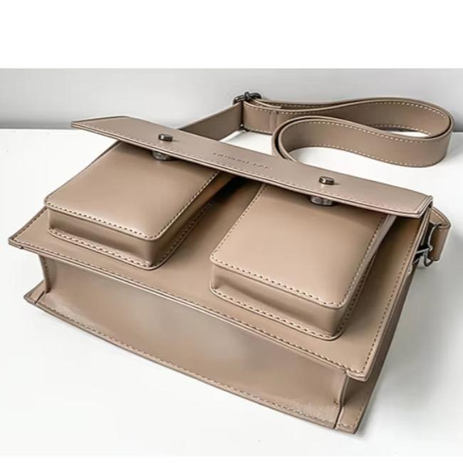 Flynn | Trendy Crossbody Bag with Dual Front Pockets