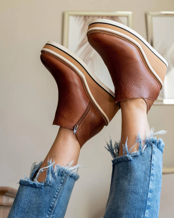 ANN | Stylish Wedge Boots for Your Style