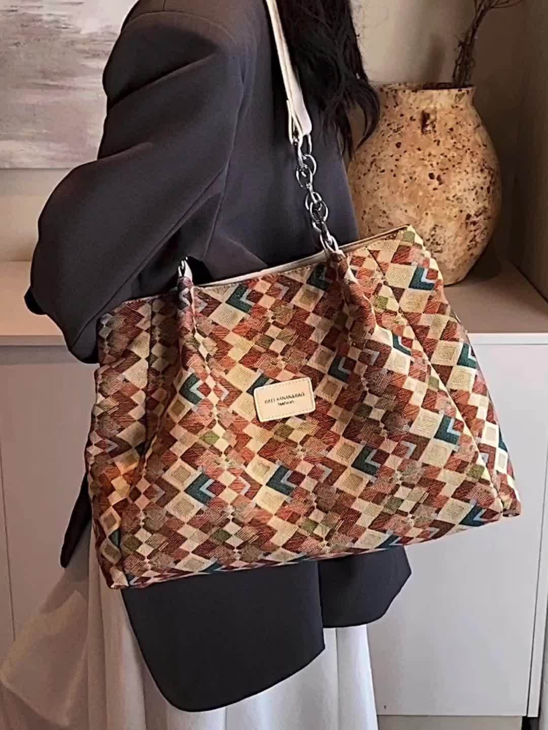 Isle | Modern Canvas Tote Bag