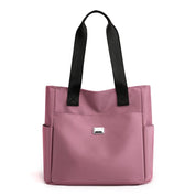 Pyper | Lightweight and waterproof shoulder bag