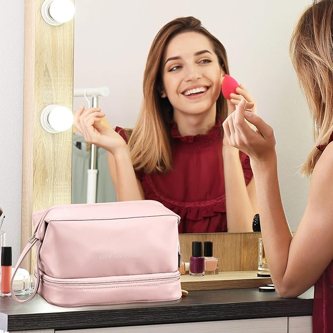 Layne | Sophisticated and spacious beauty accessories case