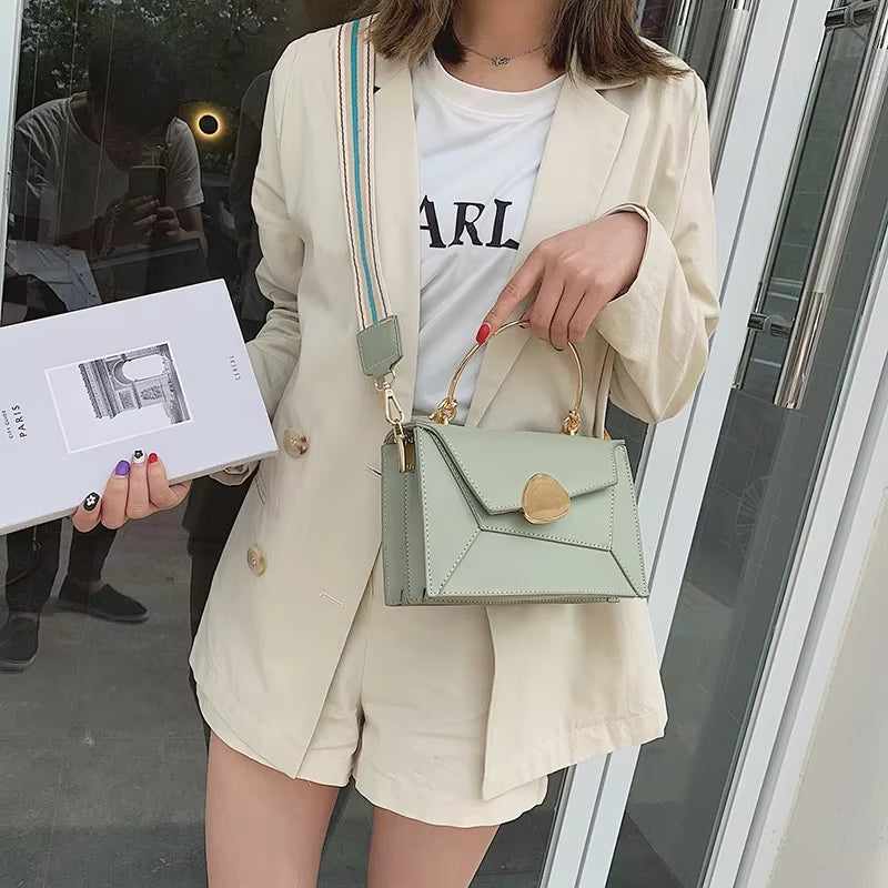 Lianne | Modern Handbag with Geometric Design and Chain Strap