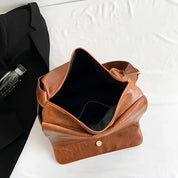 Claudia | Oversized Shoulder Bag for Everyday Carry and Style
