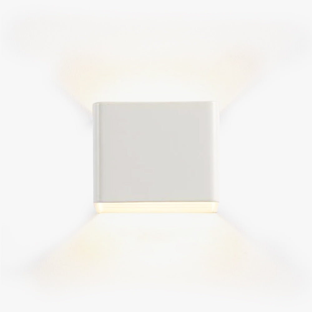 Luma | Modern Square Wall Lamp