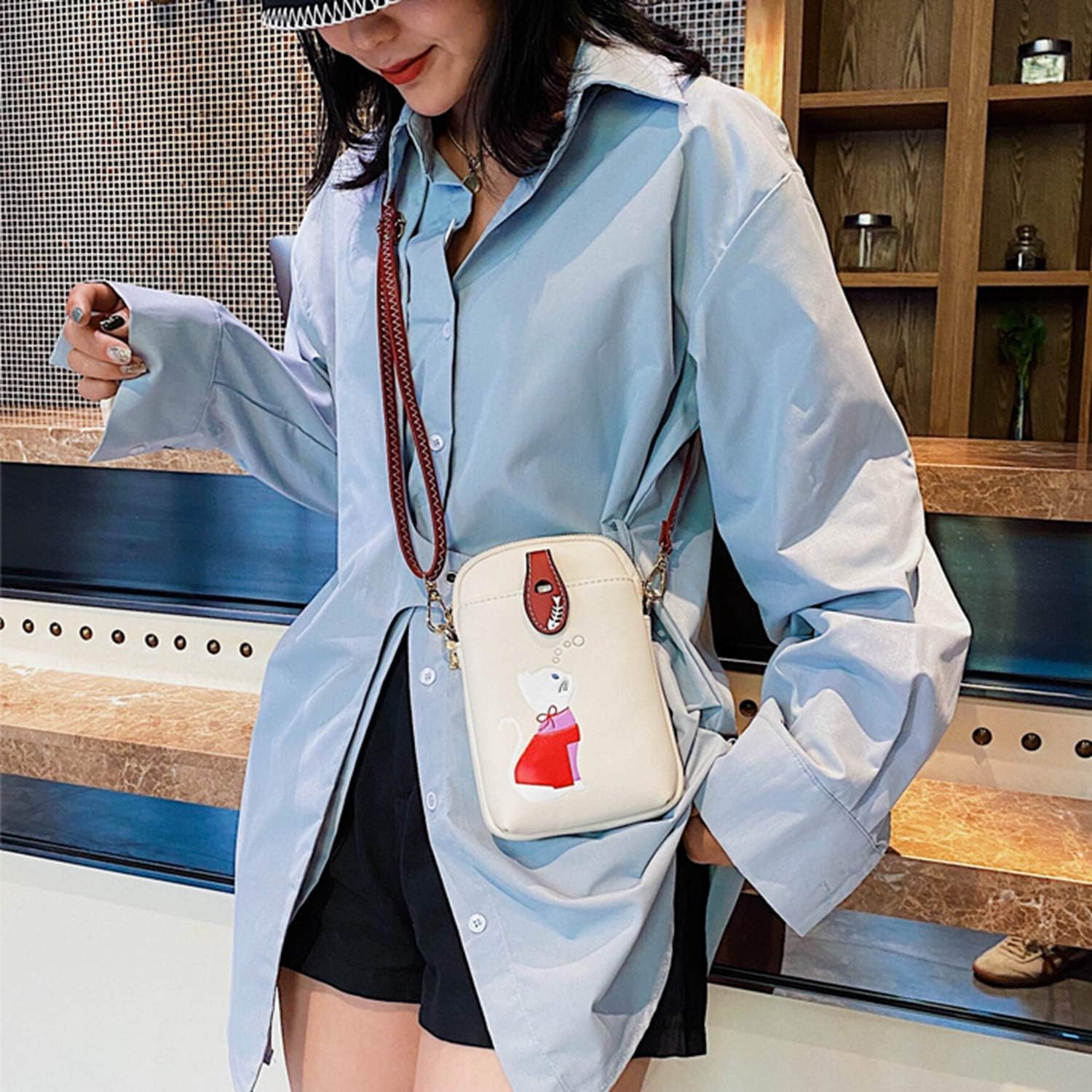 Kitty | Cute Crossbody Bag with Playful Design