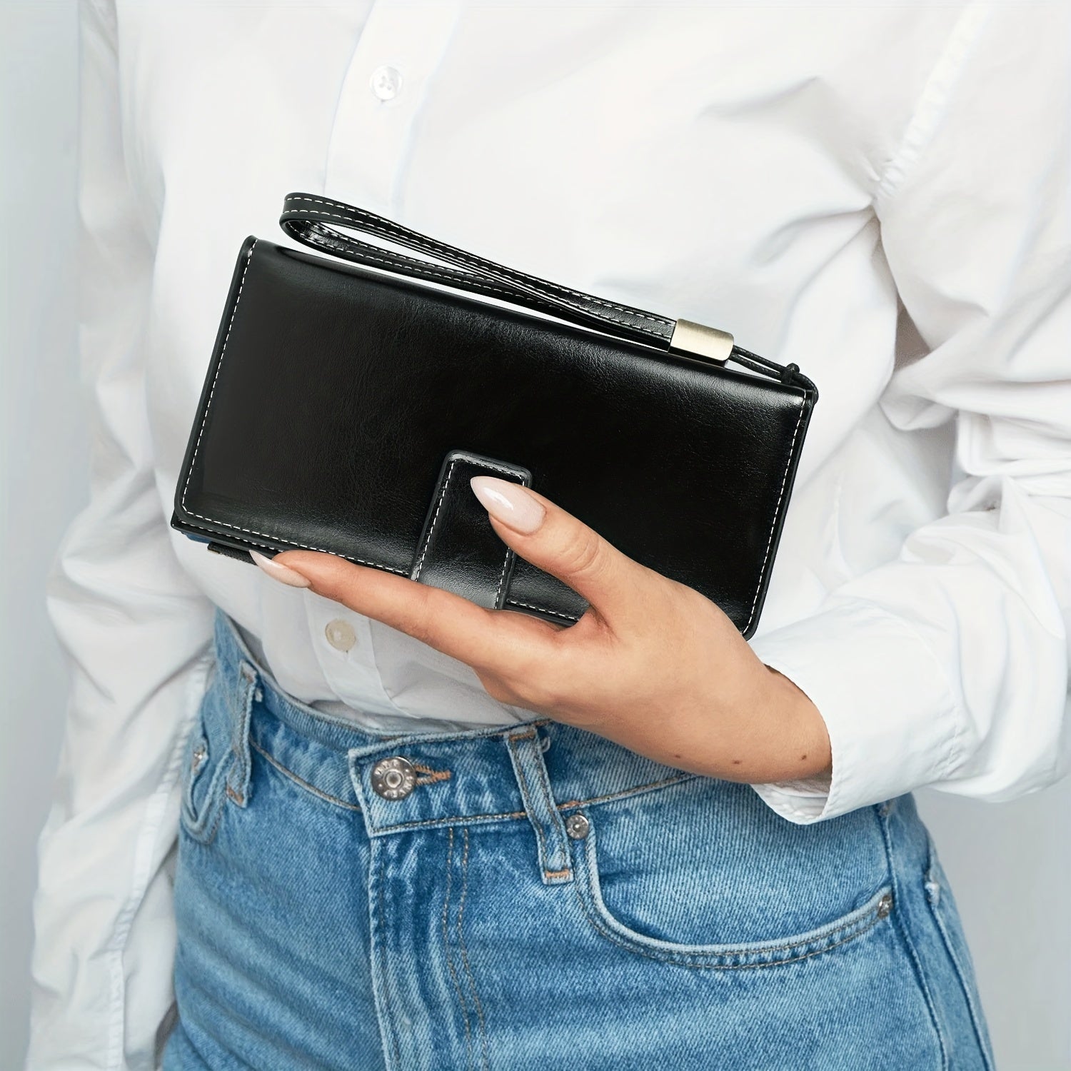Dulce | RFID-Safe Travel Bag | Multiple Compartment Vintage Clutch