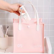 Eleanor | Elegant and travel-friendly cosmetic bag