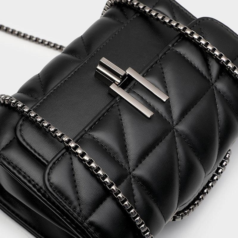 Therese | Quilted Chain Shoulder Bag with Elegant Detailing