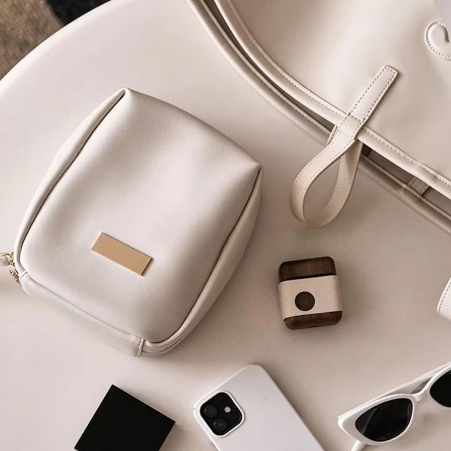 Lily | Spacious, Stylish, and Travel-Friendly Beauty Essentials Bag