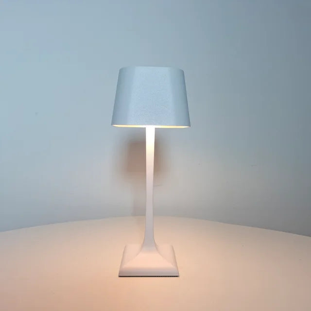 LumeVista | Contemporary Sleek Table Lamp