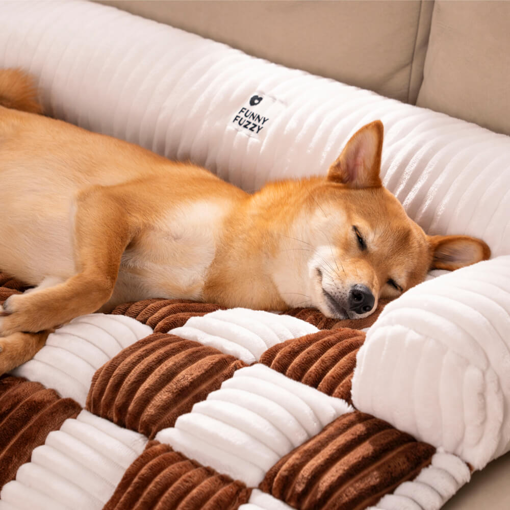Comfortable checkered stylish sofa cover for pets