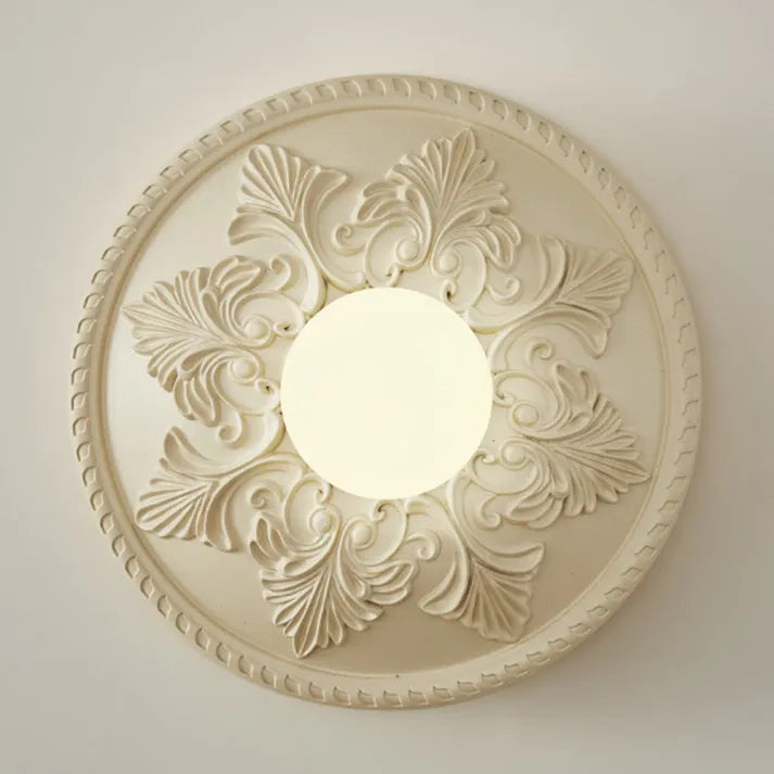 Fiora | Decorative Carved Lamp