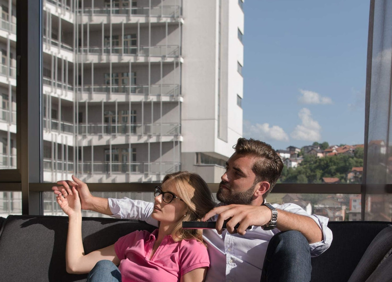 Unilateral privacy window film