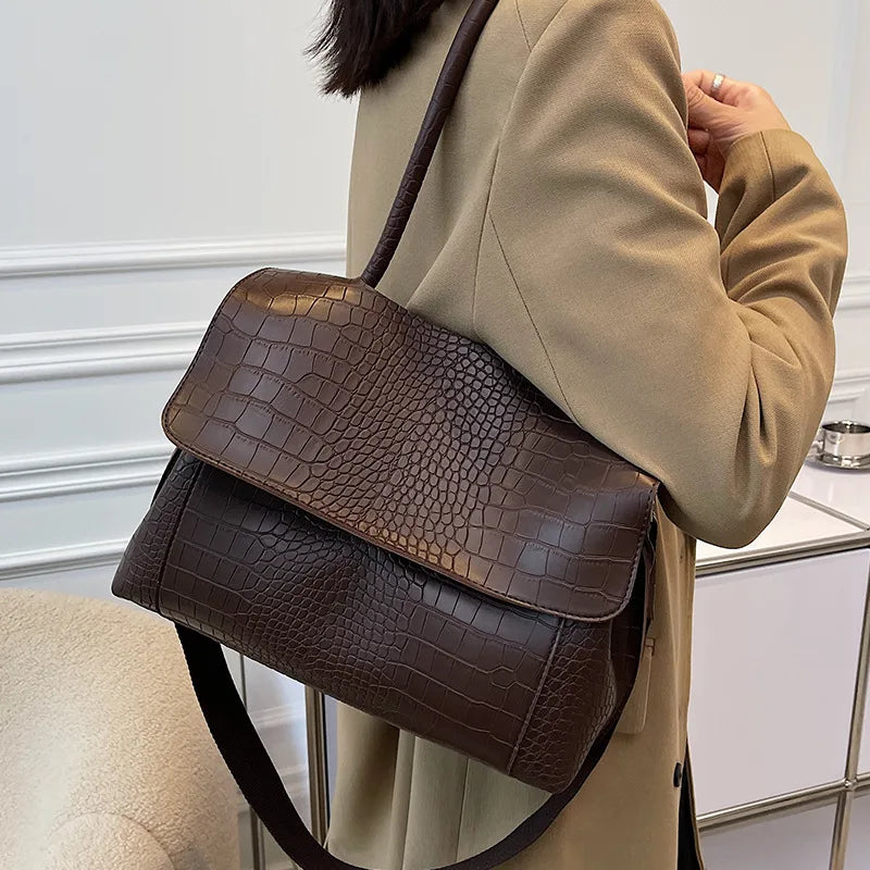Diane  | Elegant Crocodile Pattern Multi-Pocket Shoulder Bag