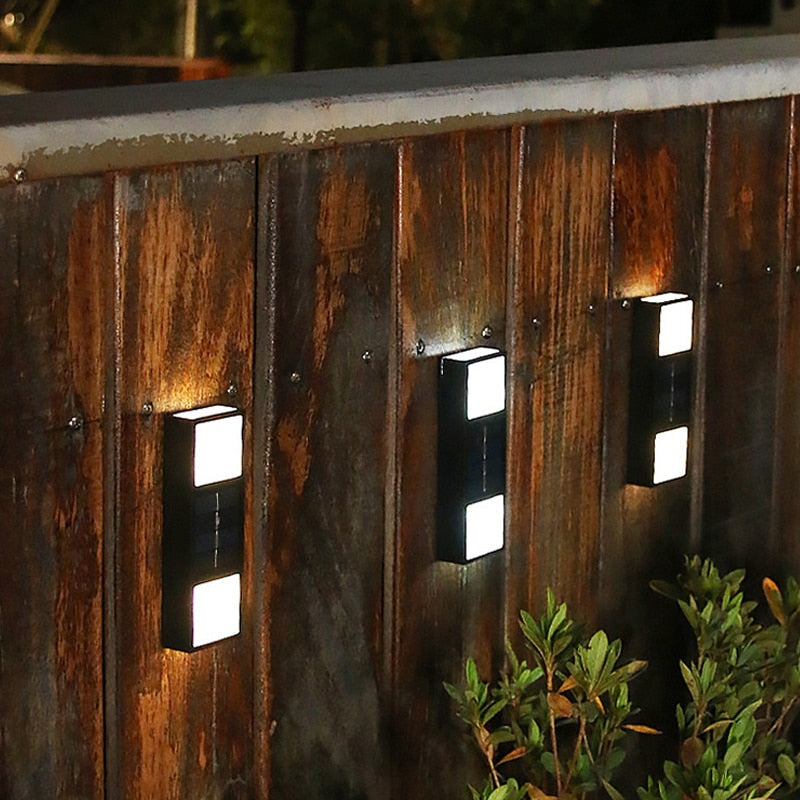 SunFence - Efficient Solar Garden Lamp-1