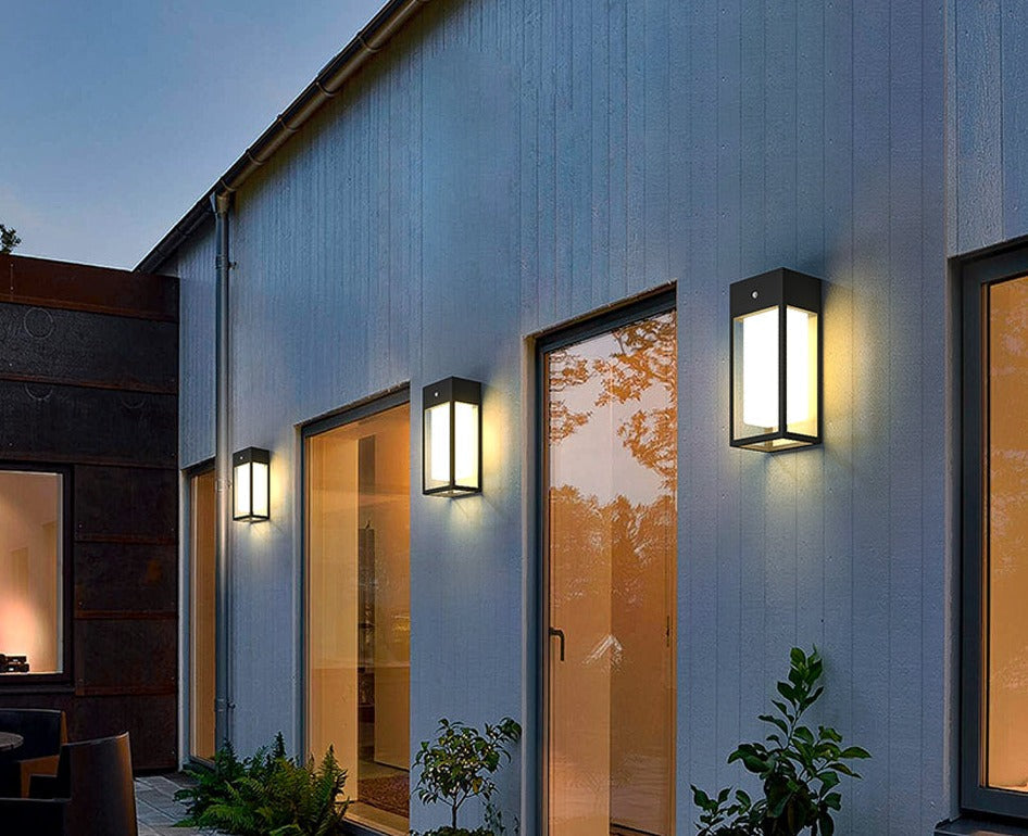 SolarAura – Smart Solar Wall Lamp for the Garden-5