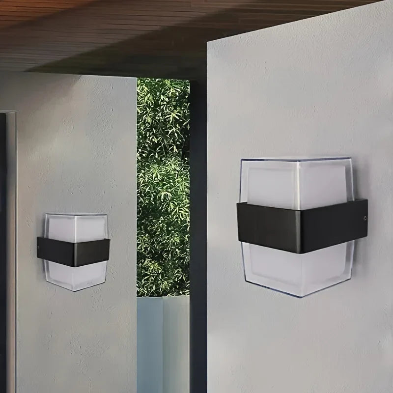 LumaWall | Contemporary Wall Lamp for Outdoor Ambience