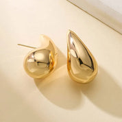 LuxeTeardrop | Chic Drop Earrings for Fashionable Impact