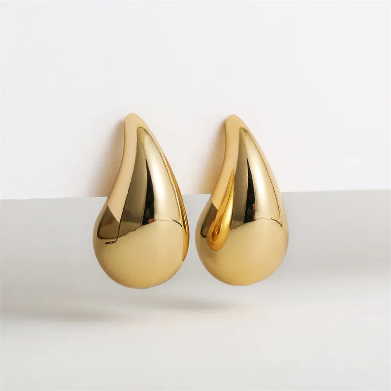 LuxeTeardrop | Chic Drop Earrings for Fashionable Impact