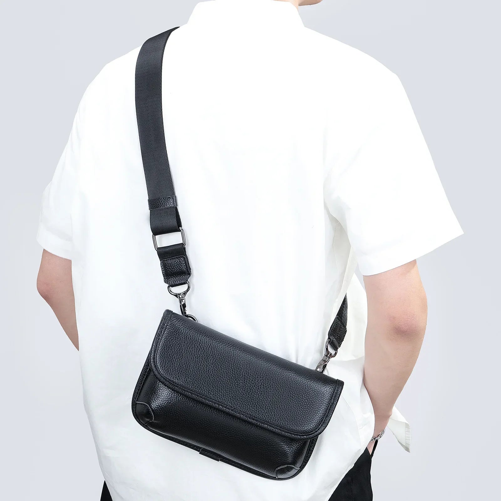 Mason | Multifunctional Stylish Crossbody Bag with Adjustable Strap