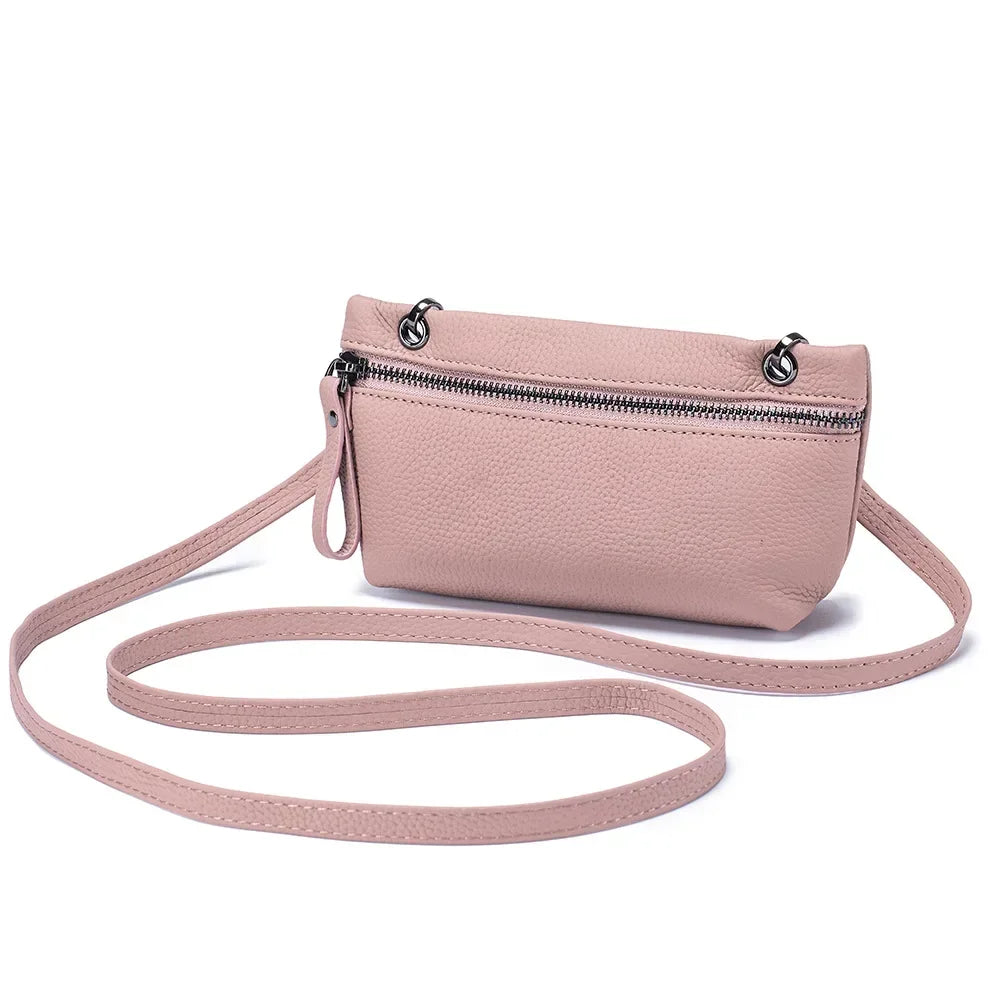 Raven | Compact Crossbody Bag for Everyday Convenience