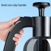 Pressed shoe spray with a free double nozzle