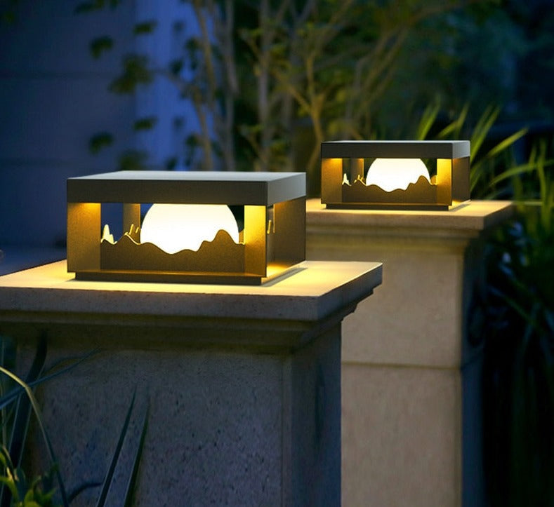 FenceGlow – Solar LED Wall Lighting for Outdoor Spaces-3