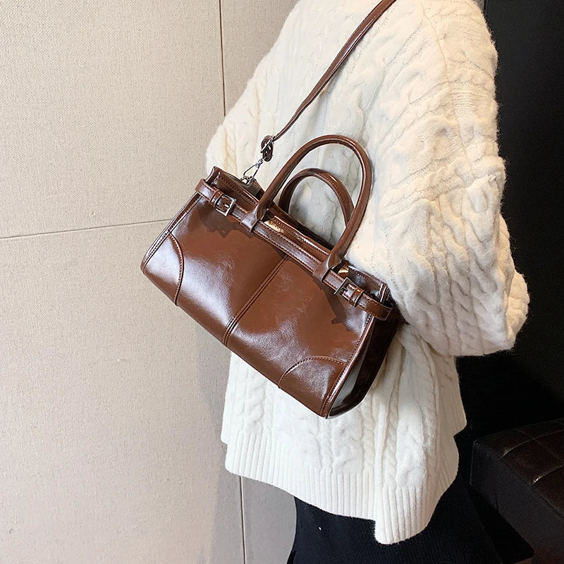 Valerie  | Elegant Structured Handbag with Detachable Strap