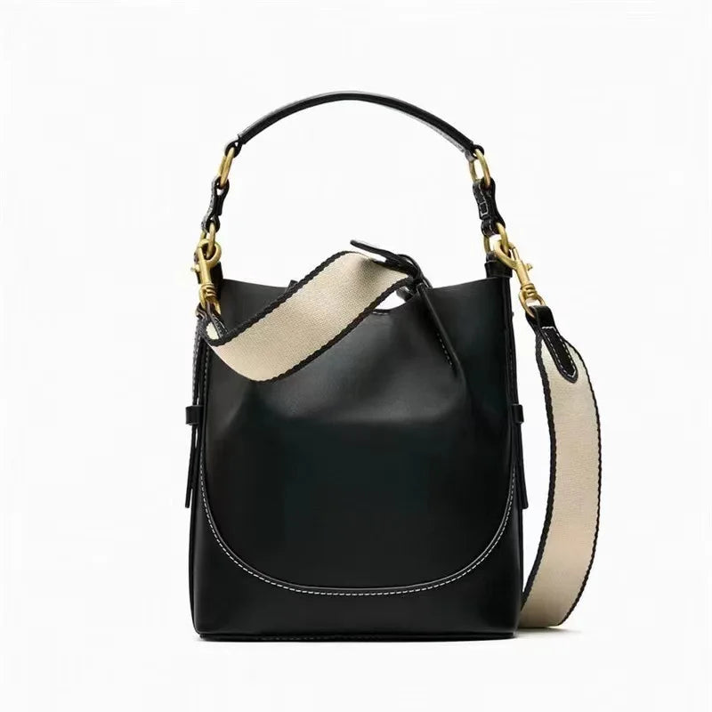 Liza | Elegant Shoulder Bag with Versatile Carry Options