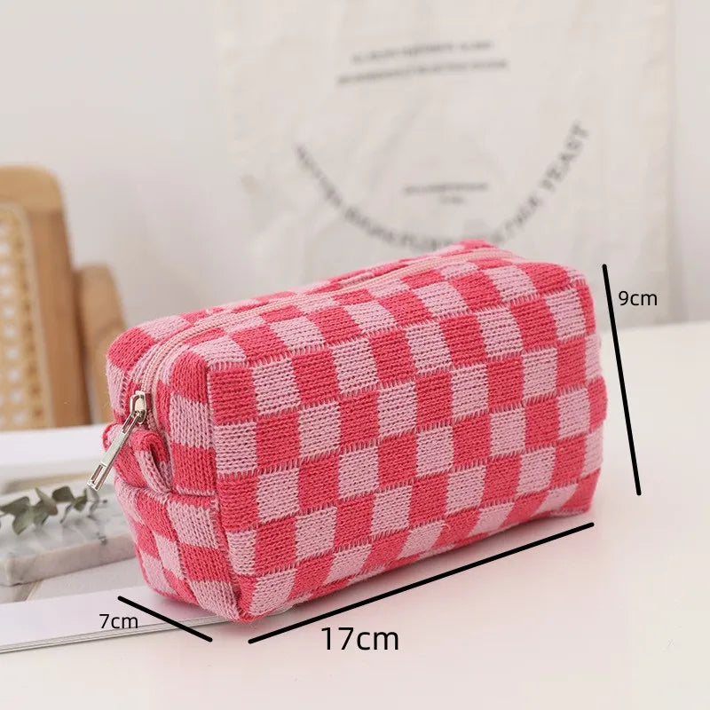 Amaris | Compact Y2K Checkered Make-up Cosmetic Bag