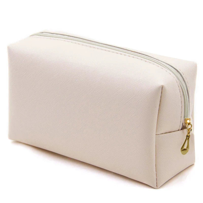 Cynthia | Elegant and practical travel bag