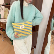 Artemis | Fashionable, compact, and portable cosmetic bag