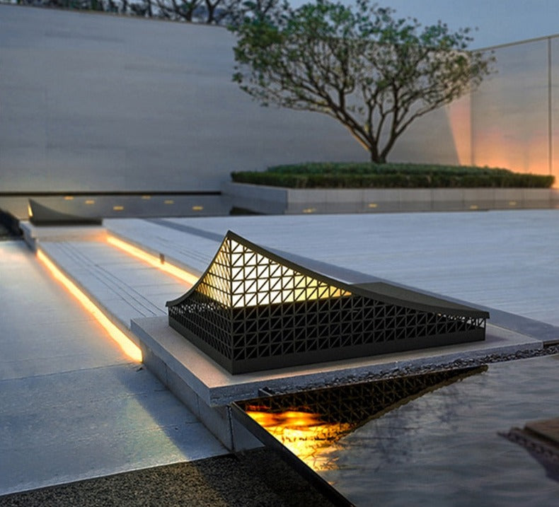 Modern Semi-Pyramid Solar Lights Outdoor with Intelligent Sensor & IP65 Waterproof-2