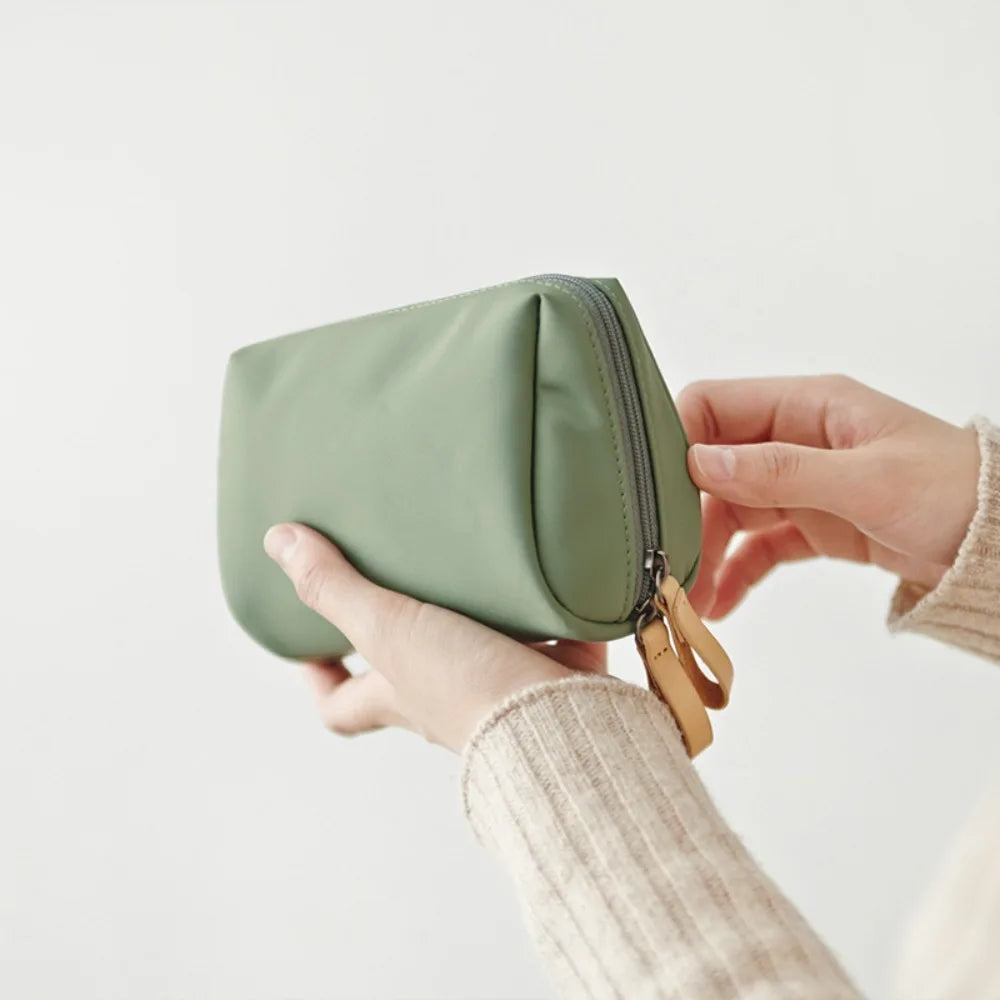 Elena | Compact and travel-friendly beauty organizer