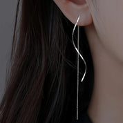 Evonne | Wavy Drop Earrings