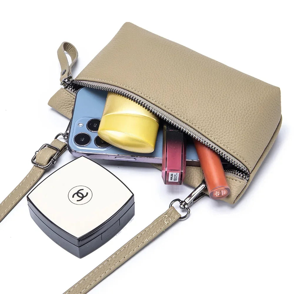 Raven | Compact Crossbody Bag for Everyday Convenience