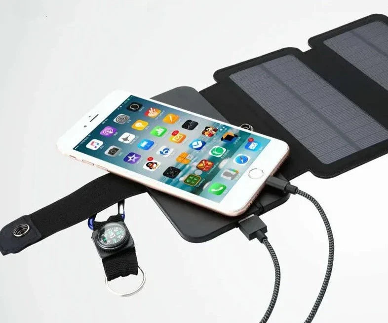 Powerbank and telephone foldable charging system on solar energy