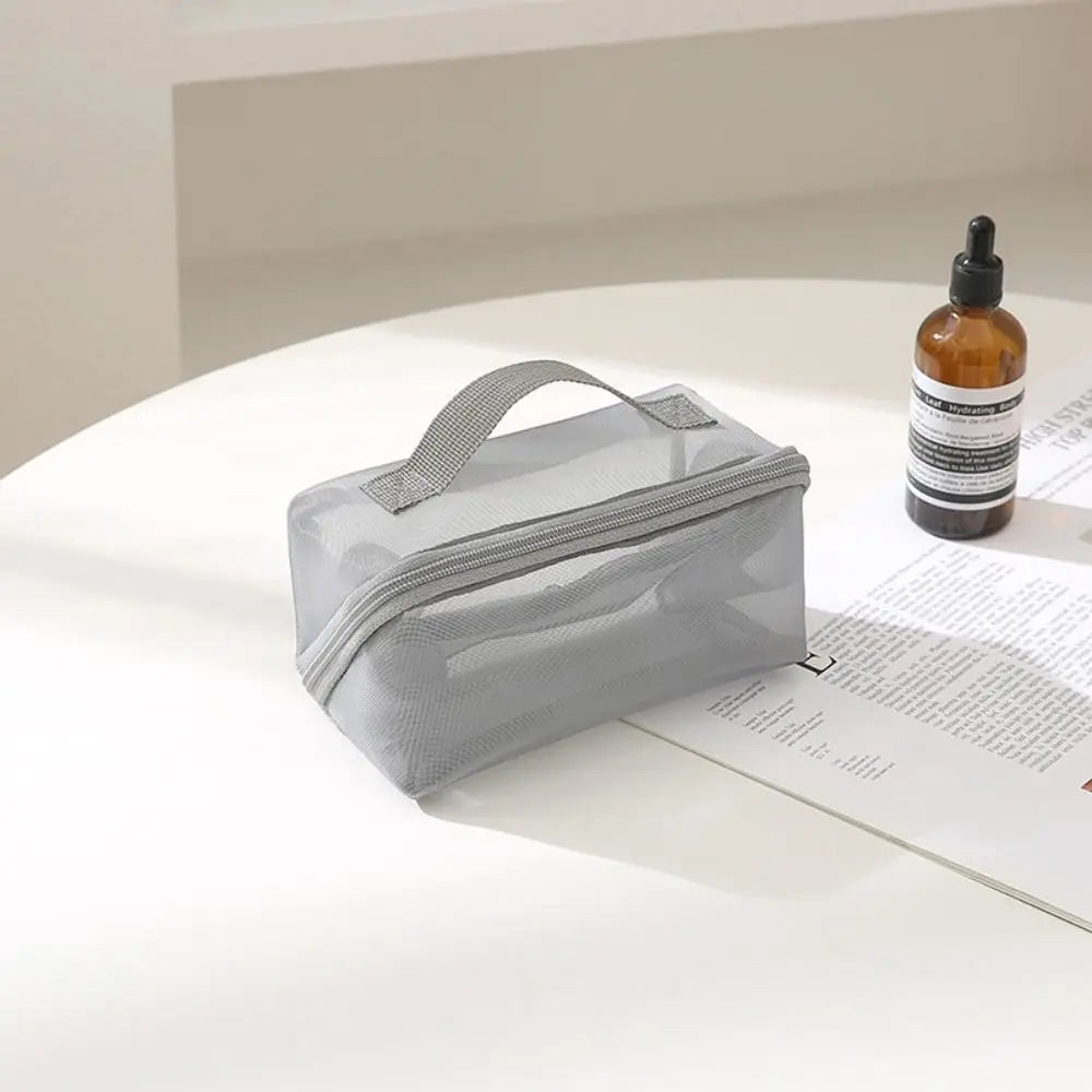 Kairi | Lightweight and sturdy cosmetic organizer